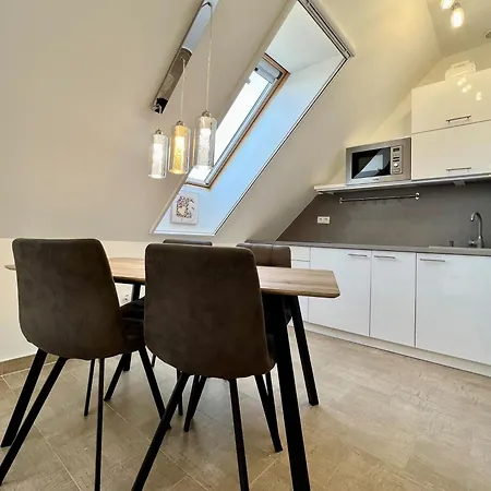 Apartman Molo 25 By Hellobalatonlelle *